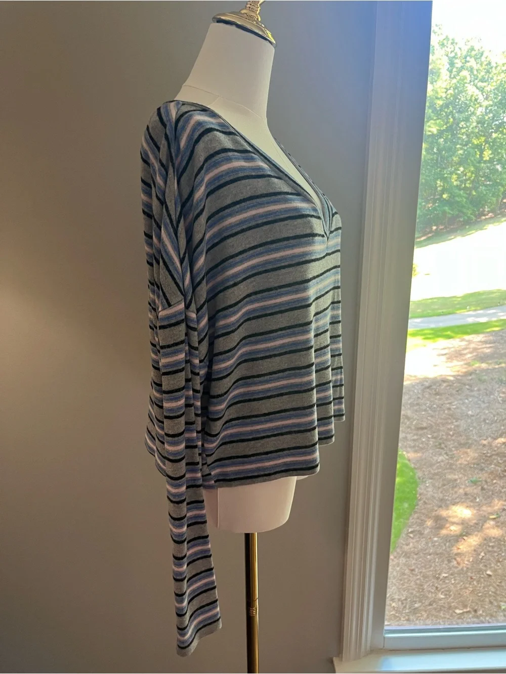V-Neck Striped Long-Sleeve Top in Gray and Blue - women’s - large